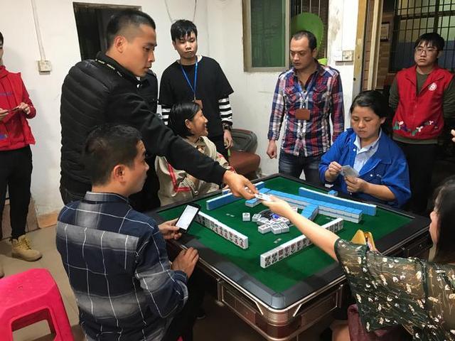 打麻将的过程中,明确的被定性为违法行为,那么被定性者就要为自己的人