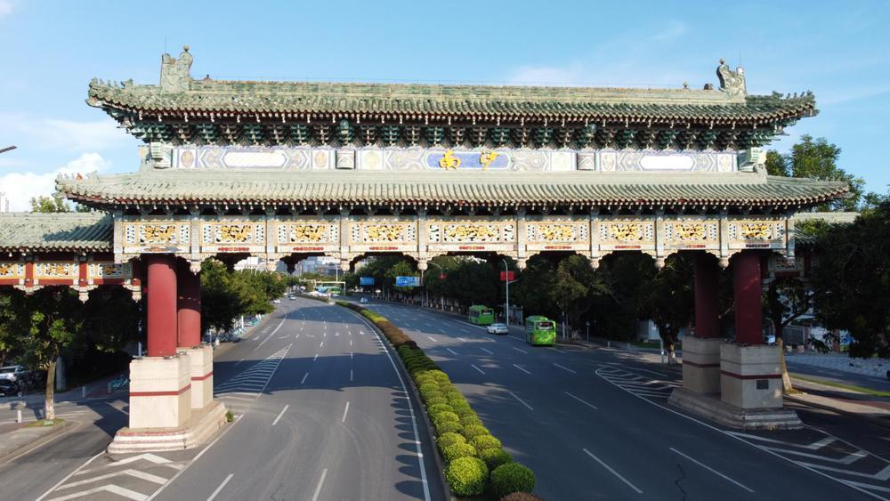 广州南沙牌坊焕"新颜",保留记忆迎新春_腾讯新闻