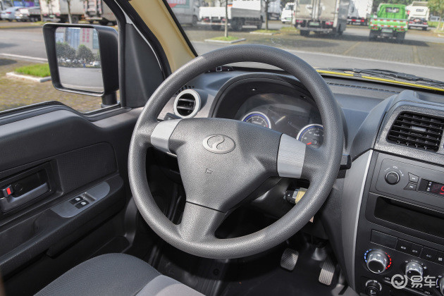 【鲨向新能源】瑞驰新能源ec35购车导读 月薪5千你会考虑它吗_腾讯