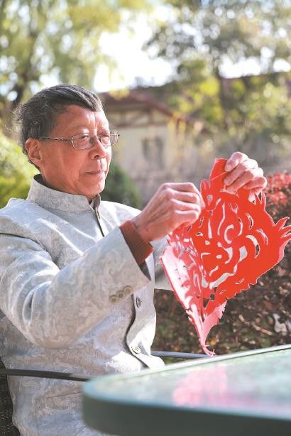 非遗撕纸传承人华兴富虎年撕虎