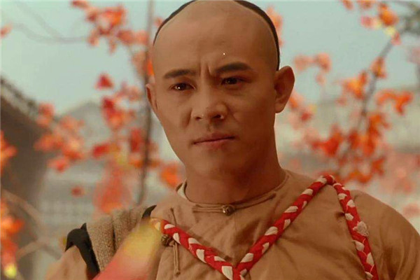 方世玉扮演者最经典人物,就是李连杰,人物印象就是器宇轩昂,武功那是