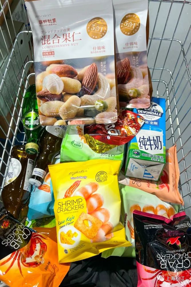 100元能买一购物车松江这几家零食奥特莱斯你逛过吗