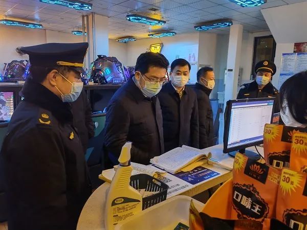 李宝君带队开展扫黄打非专项检查