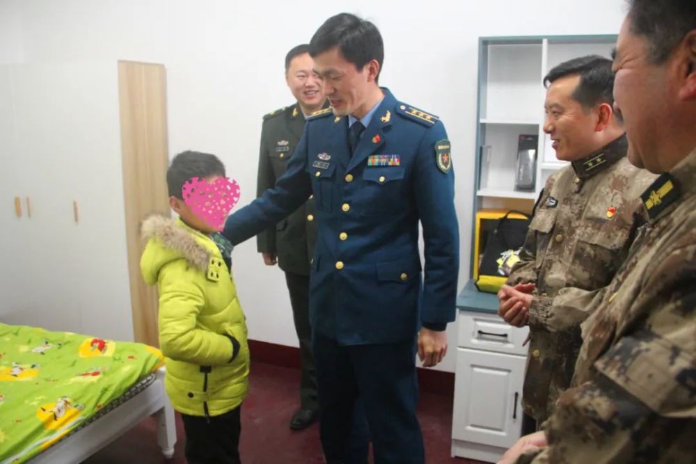 泰州市委常委,泰州军分区司令员廖鹏,靖江市委常委,靖江市人武部部长