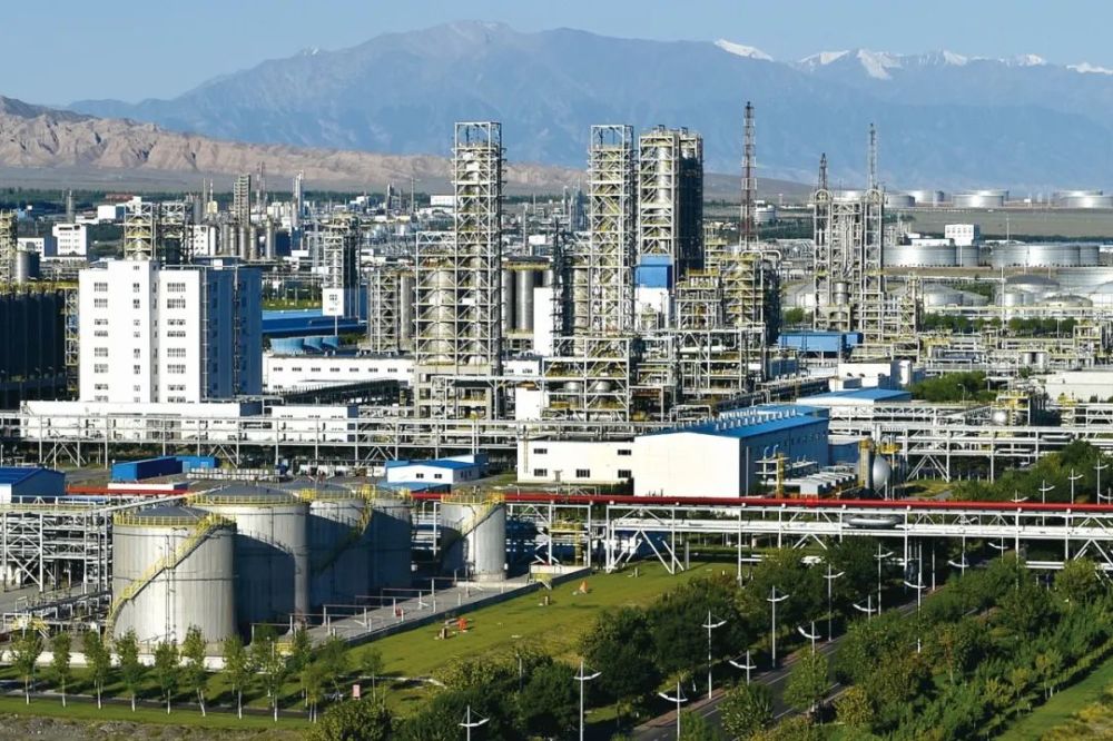 克拉玛依市立足新起点迈向新征程