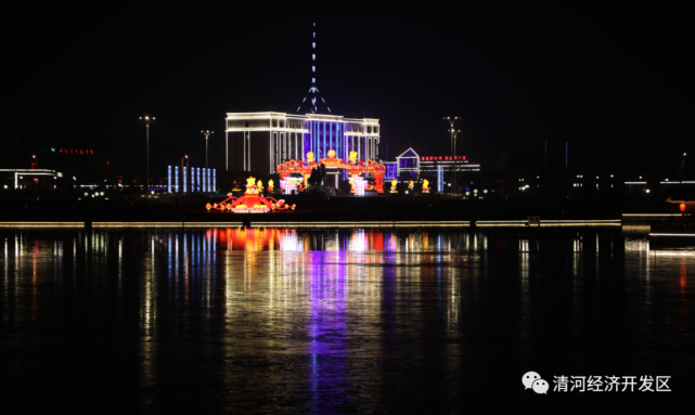 美了美了靓了靓了青阳广场迎春灯展璀璨绽放