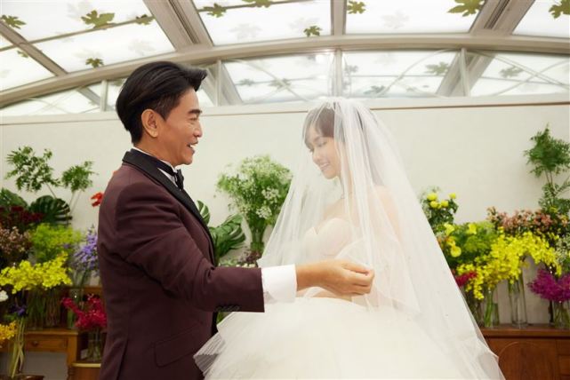 吴宗宪"交出吴姗儒手"婚礼画面曝!当场止不住泪崩