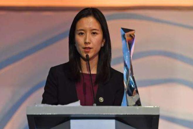 将烂摊子留给美团成功套现15亿的胡玮炜现在已开辟新领域