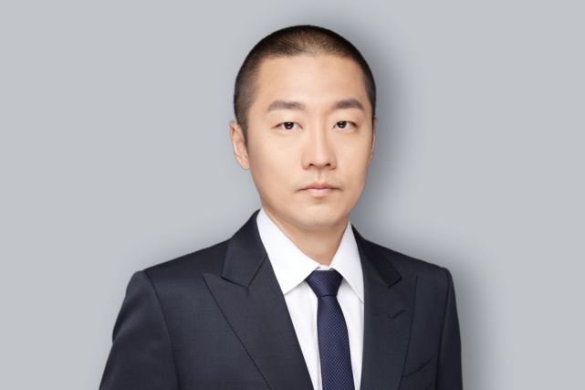 在本次人气基金经理票选活动中,银华基金李晓星,兴证全球基金谢治宇