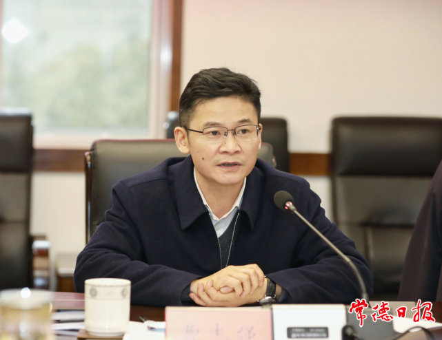 曹志强参加并指导武陵区委常委班子党史学习教育专题民主生活会