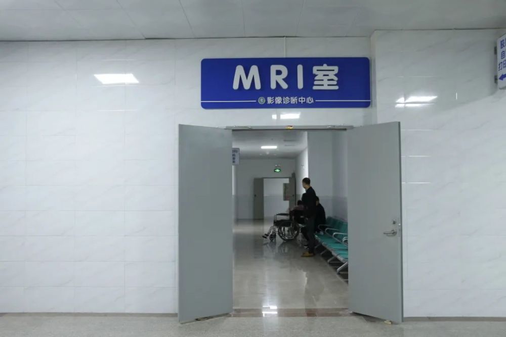 揭西县人民医院高压氧舱正式复诊并成功救治一位一氧化碳中毒患者