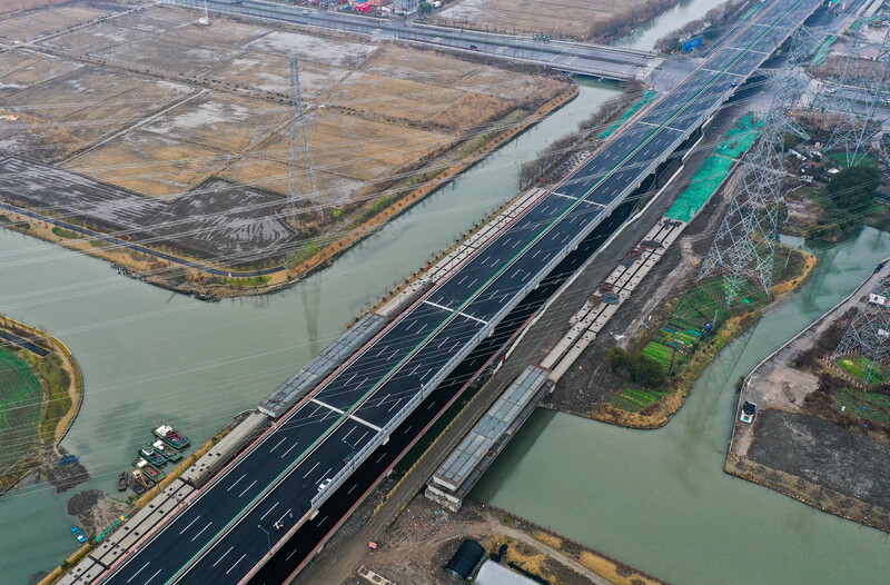 上海崧泽高架新进展西延伸工程主线高架基本建成多次高难度上跨下穿
