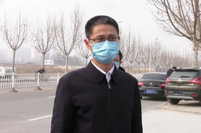 冀州区政府区长门保彬到地表水厂调研大气污染防治工作