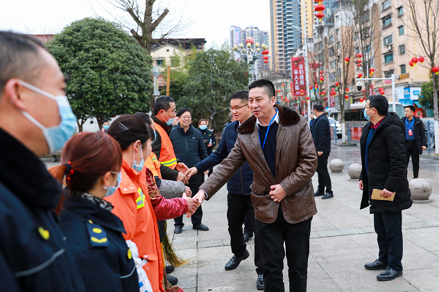 的干部职工和一线劳动者|县融媒体中心|陈灿|劳动者|疫情防控|绥阳县