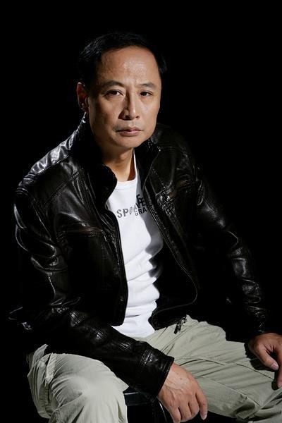 演员周野芒:娶成名已久的奚美娟,生下孩子立马离婚,现在情况怎样?