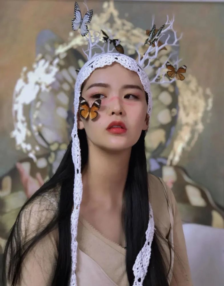 艺术中国虎年贺岁版特邀艺术家何水晶