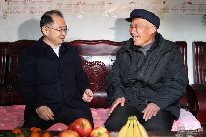 史马村,走访慰问了生活困难党员,退役军人史国忠,生活困难群众马建义