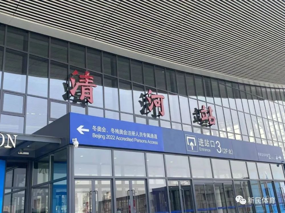 山東艦停靠中國香港，美國高度關注，美航母到菲律賓，要唱對臺戲重慶華威英語校區