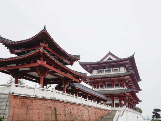 上升,到了南宋孝宗乾道元年的时候,直接将鼎州升格为府,定名为常德府