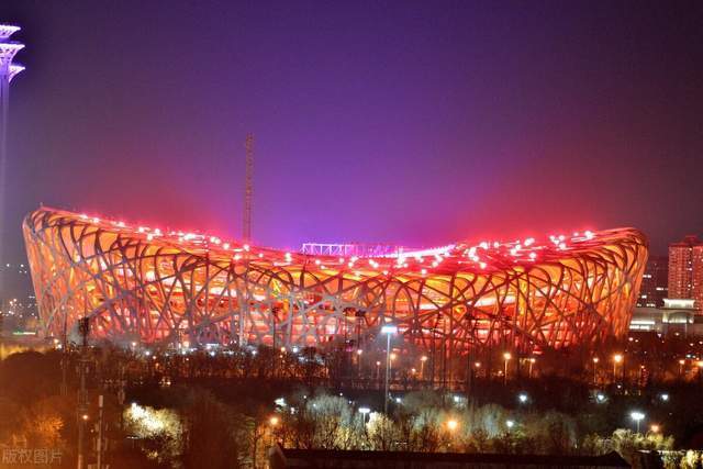 北京冬奥火炬塔图片