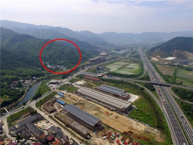 白虎山,一在璜山镇读山村,读山,古名独山,土名白虎山.