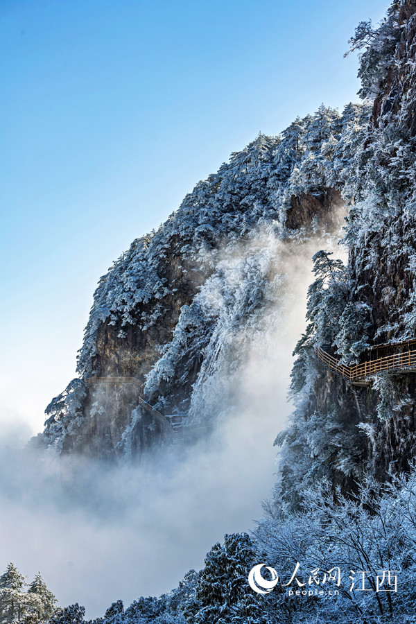 江西明月山瑞雪迎新春