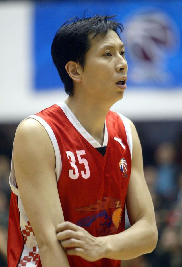 昔日cba第一大前锋退役安置体育局的吴乃群级别年薪如何