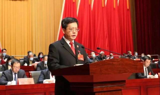 1月30日,在平邑县第十九届人民代表大会第一次会议上,邱金山当选为