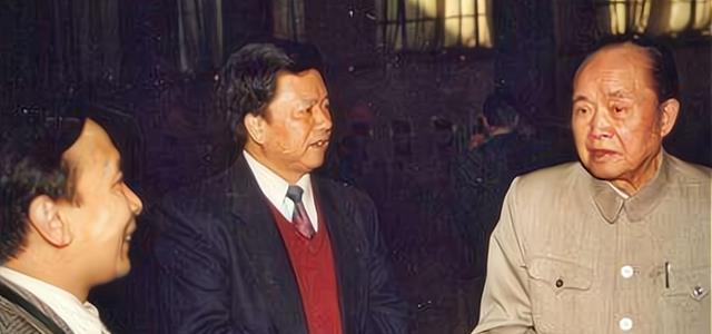 他是武警原政委,担任过湖南省委书记,妻子少将,岳父是开国元帅