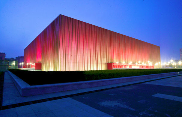 五棵松体育中心五棵松体育馆工程本着绿色,共享,节俭,科技的原则完成