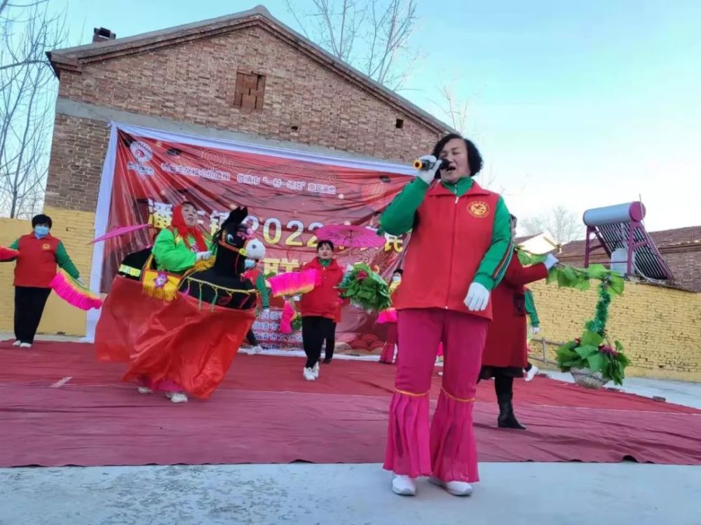 临清市潘庄镇举行农民春节联欢会