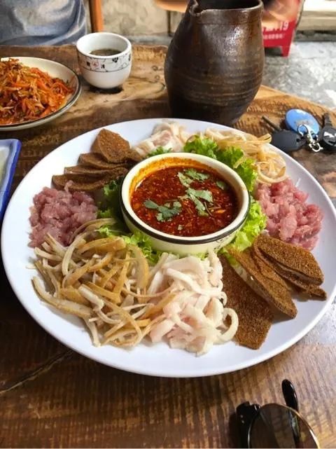 吃了大理白族的生皮,保证你永远忘不掉_腾讯新闻