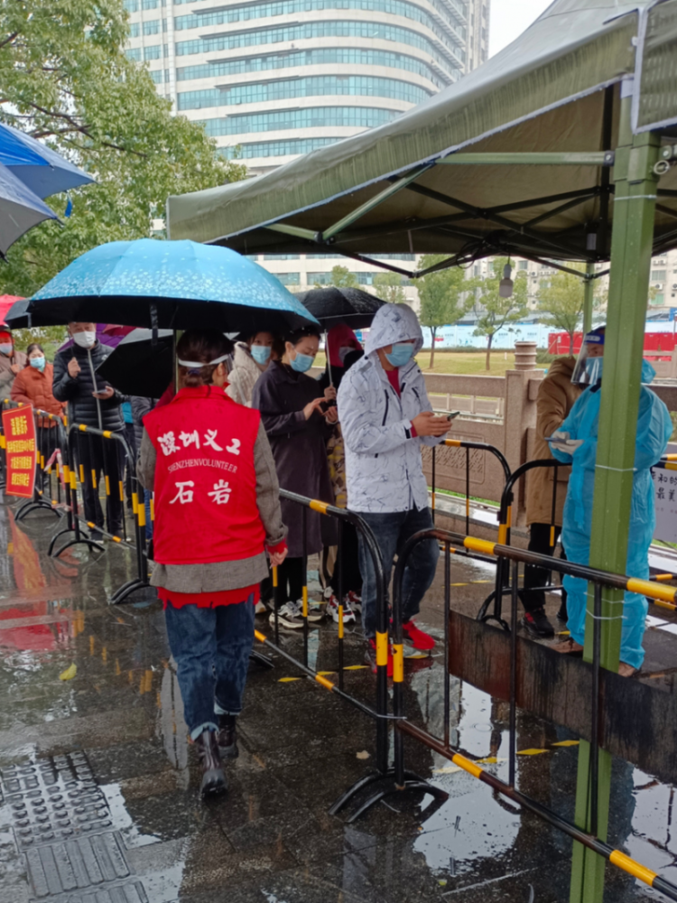 严把疫情防控关口宝安速度温度全力阻击奥密克戎