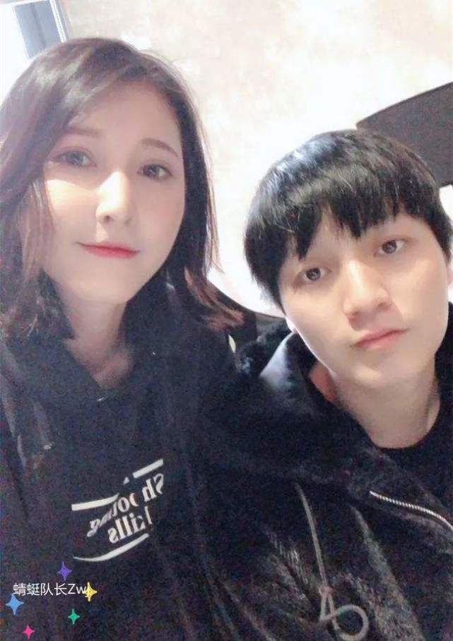 dota2-悄默声地就把娃给生了?美女主播莉莉丝官宣:母女平安!