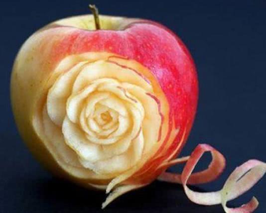 心理测试:你喜欢哪个苹果雕花,测出你的心理年龄是幼稚还是成熟_腾讯