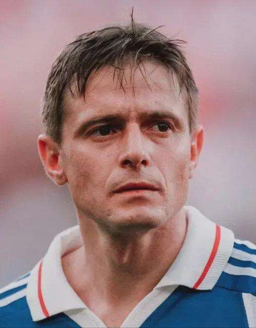 尤戈维奇20岁登上职业赛场,随贝尔格莱德红星拿下1个欧冠冠军和3个