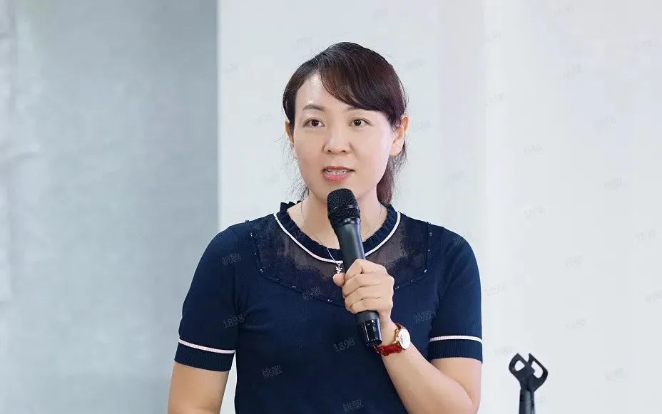 "点赞投2021年梅州市"最美妇联执委"候选人点赞投票,其中29号的陈美娜