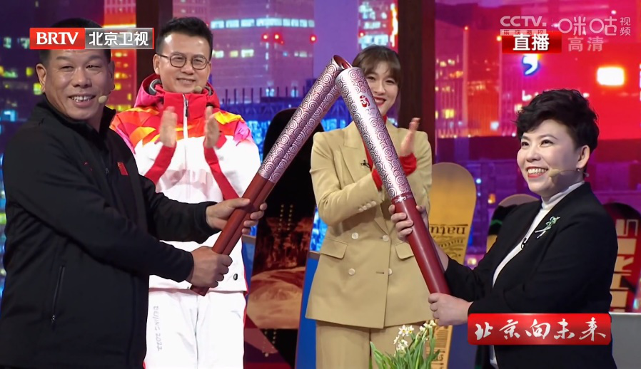 飞扬时刻北京卫视大型冬奥直播节目北京向未来全程跟进火炬接力讲述