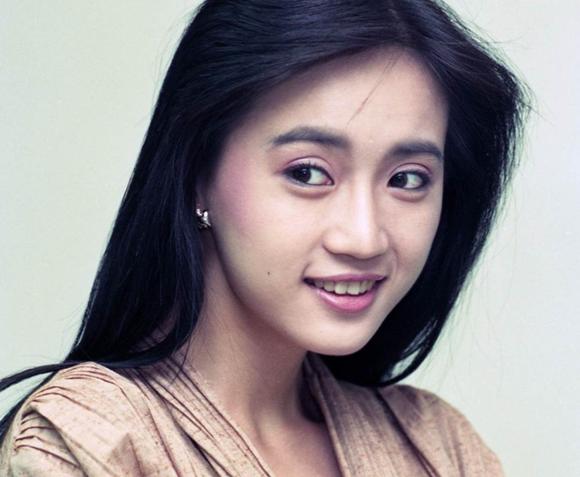 55岁桑妮(本名:苏翠玉)早年演出电视剧《绝代双骄》,《长男的媳妇》等