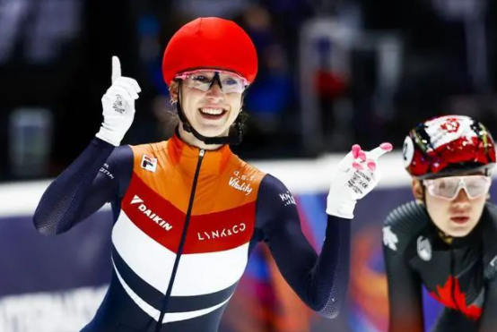 我们拭目以待.本届冬奥会,短道速滑会再次成为舒尔婷的秀场吗?