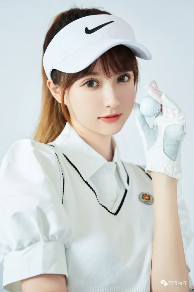 颜值校花丨以平常心看世界花开花落都是风景