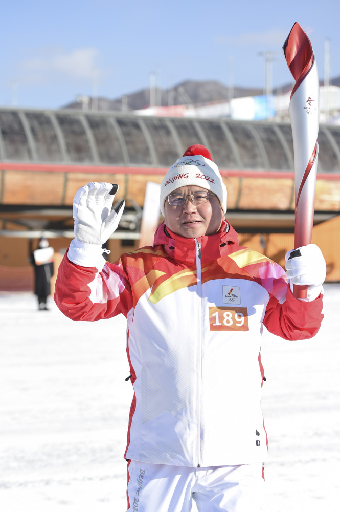 北京冬奥会北京冬奥会火炬在崇礼富龙滑雪场传递4