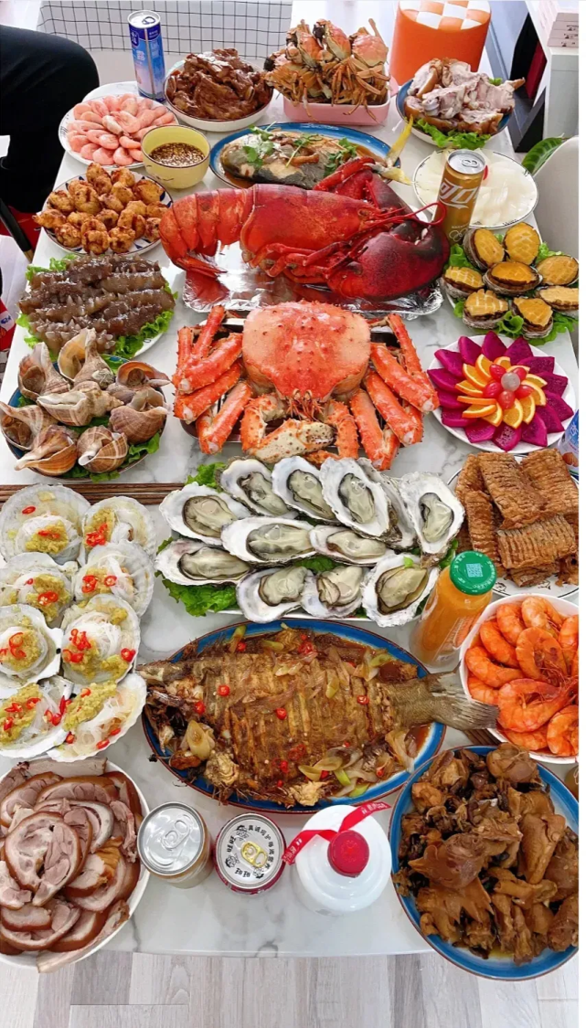 南北网友年夜饭大比拼佳肴满桌太馋人最后一桌实属天花板