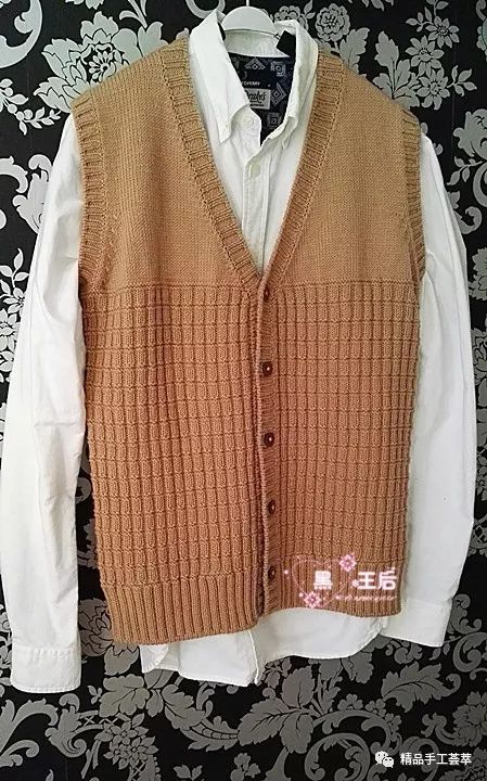 老年男士穿的贴心开衫马甲的织法教程