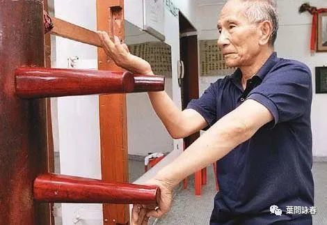 叶问咏春木人桩的三个练习要点