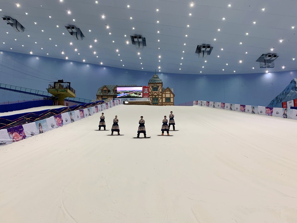 广东室内滑雪场图片