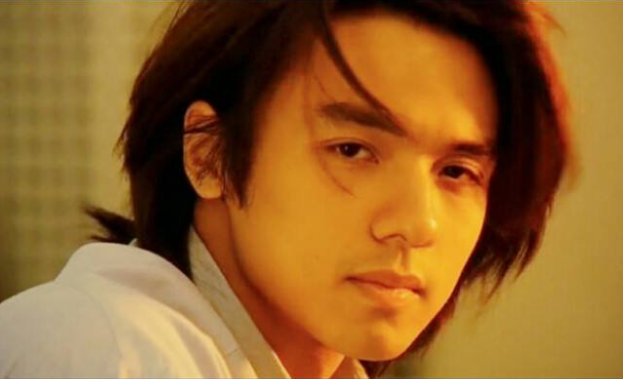 冯德伦,最知名的作品之一,即是1998年的电影《美少年之恋》.