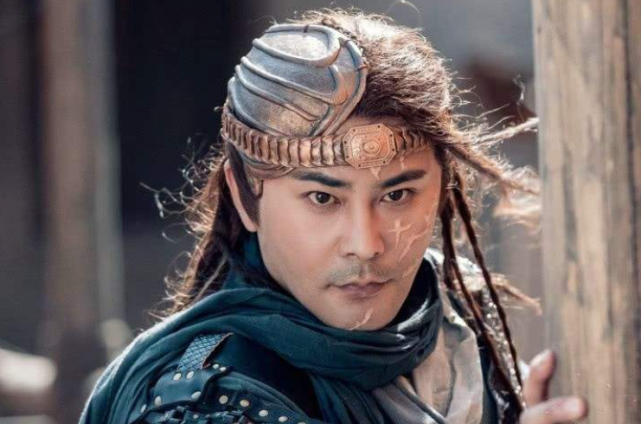 范遥与灭绝并无仇怨范遥为何称她为老情人答案在紫衫龙王身上