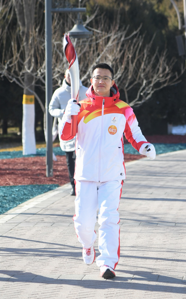 北京冬奥会北京冬奥会火炬在大运河森林公园传递11