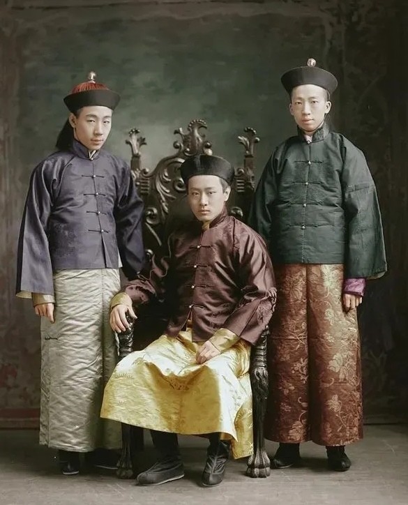 爱新觉罗61载搏(671887-193569),庆亲王奕劻次子,四侧福晋刘佳